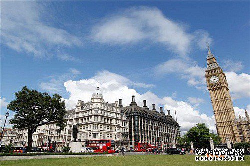 1528445630643543.jpg dlrm-0629.jpg